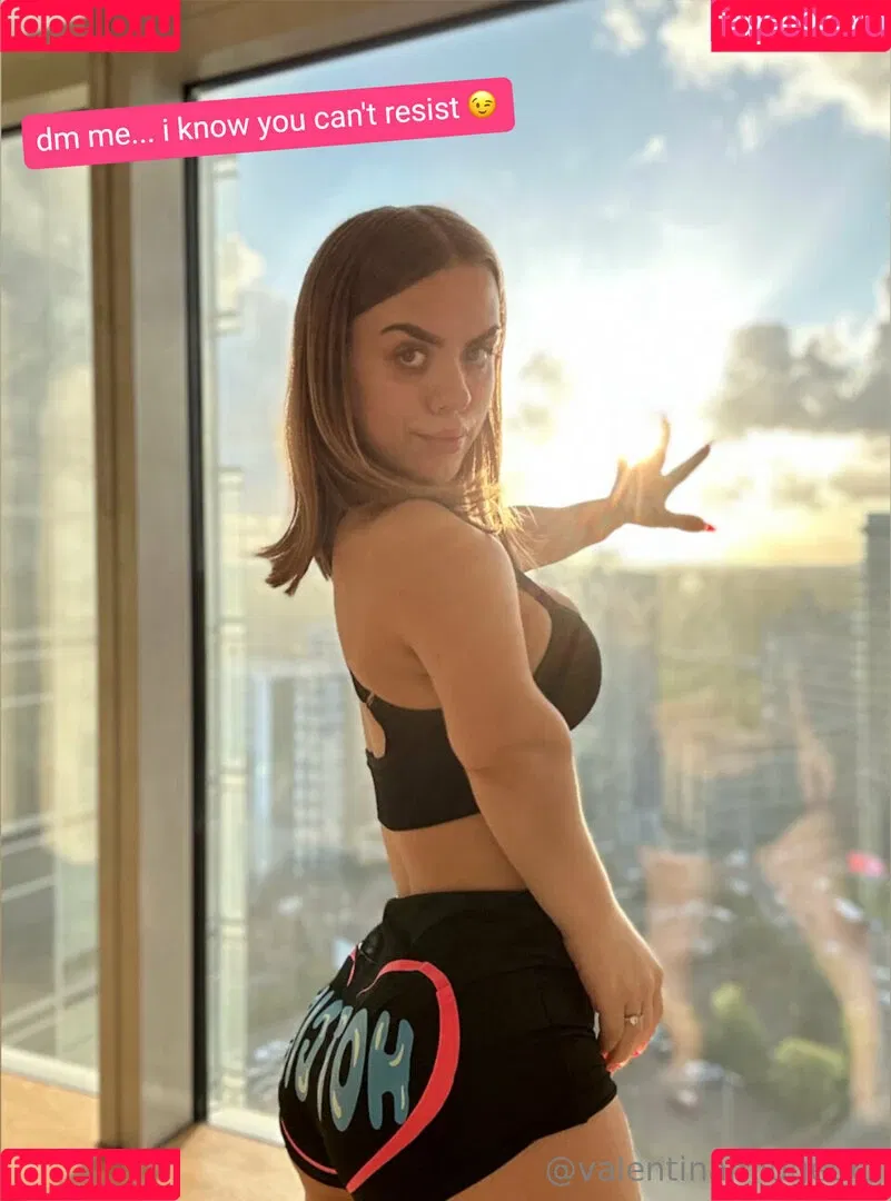 Valentina Midget Onlyfans Photo Gallery 