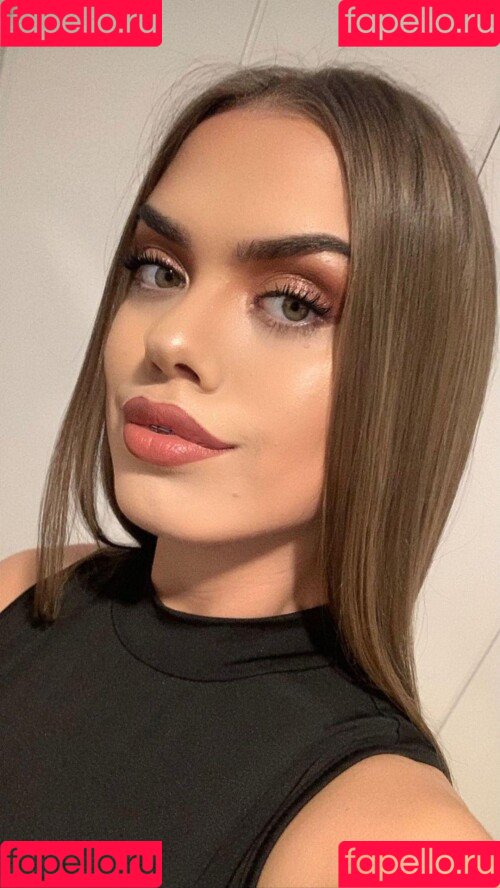 Valentina Midget Onlyfans Photo Gallery 