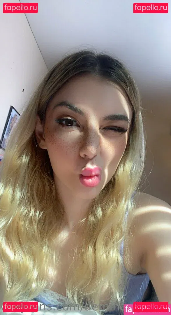 demihawksfree Onlyfans Photo Gallery 