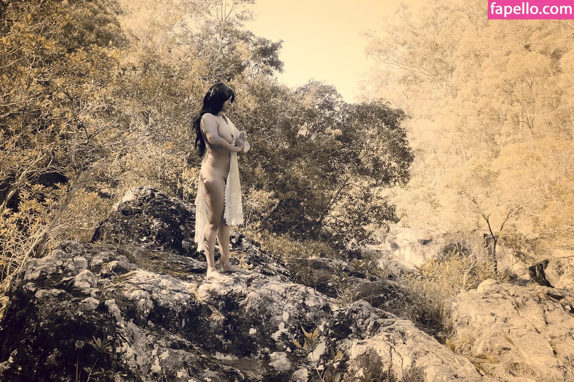 Aiysha Saagar Onlyfans Photo Gallery 