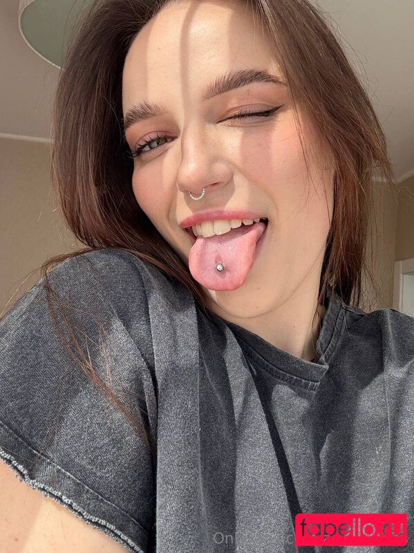 Emmy Elfie Nude Onlyfans Photo 11