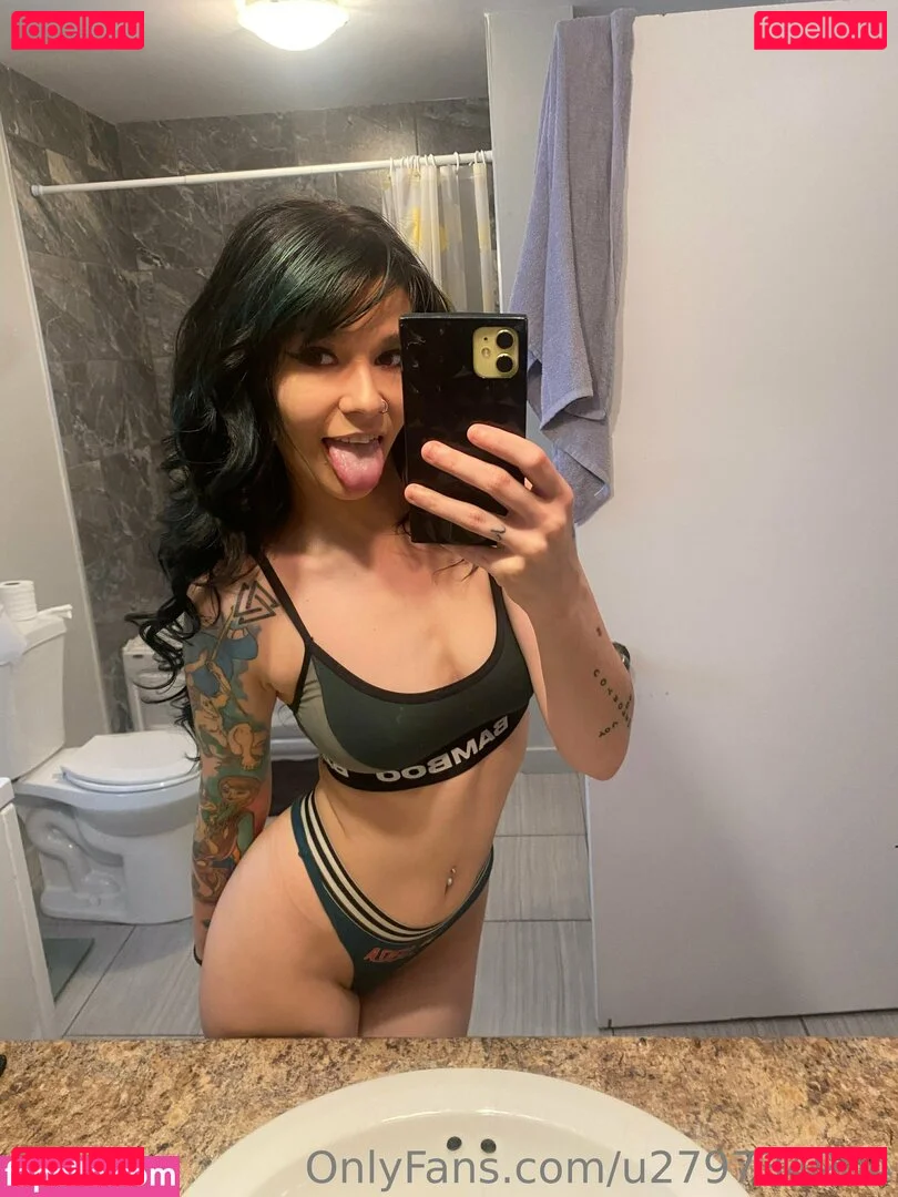 noe_waymefree240399 Onlyfans Photo Gallery 