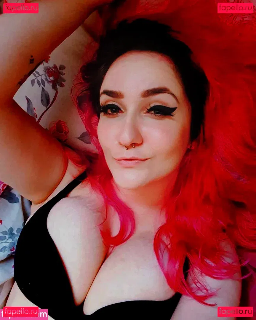 Zuzu Cosplay Onlyfans Photo Gallery 