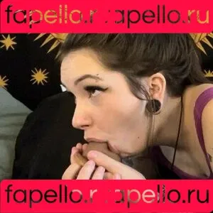 radical4what Onlyfans Photo Gallery 