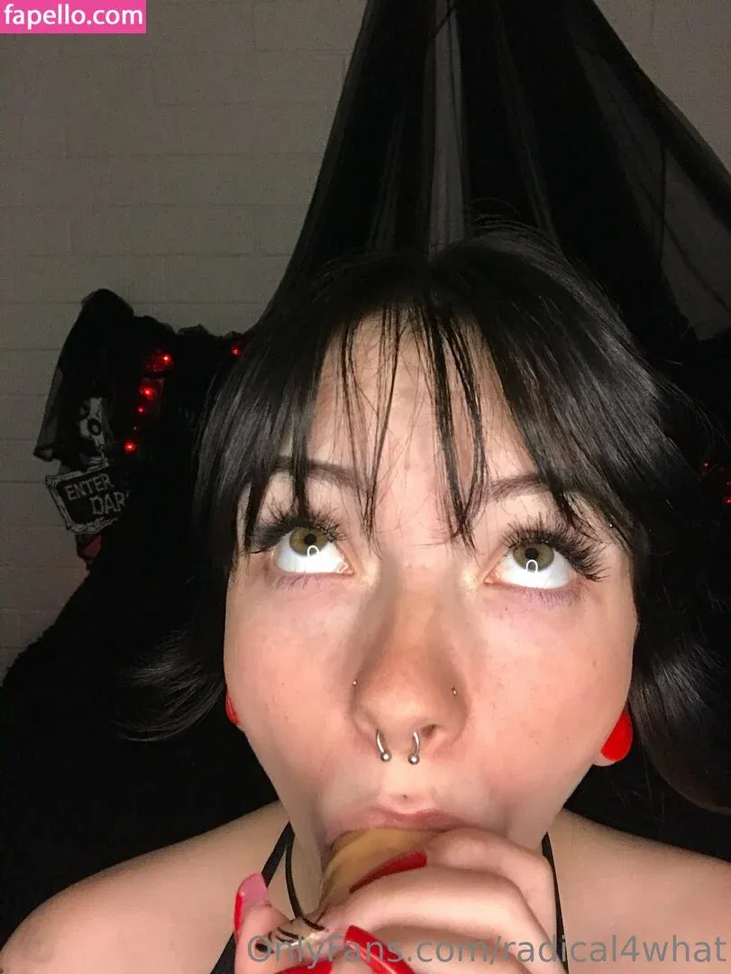 radical4what Onlyfans Photo Gallery 