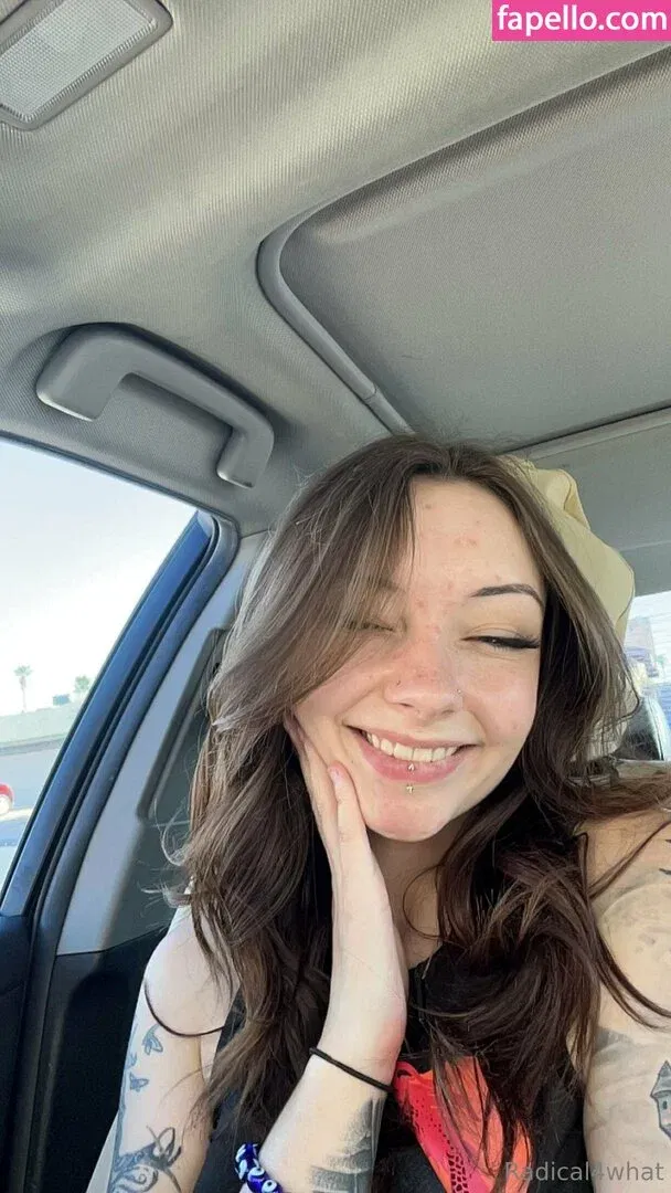 radical4what Onlyfans Photo Gallery 