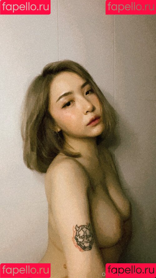 b.saya Onlyfans Photo Gallery 