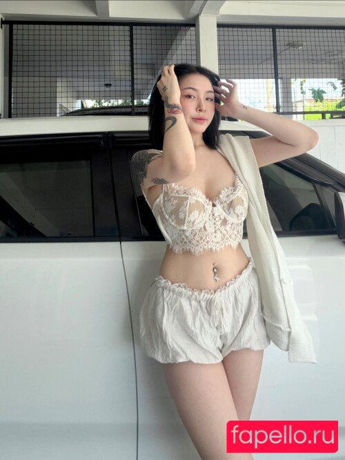 b.saya Onlyfans Photo Gallery 