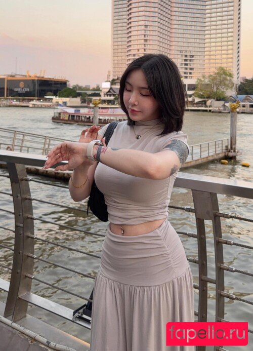 b.saya Onlyfans Photo Gallery 