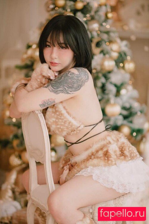 b.saya Onlyfans Photo Gallery 