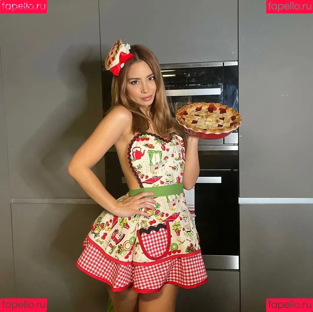 Nadia Goh Onlyfans Photo Gallery 