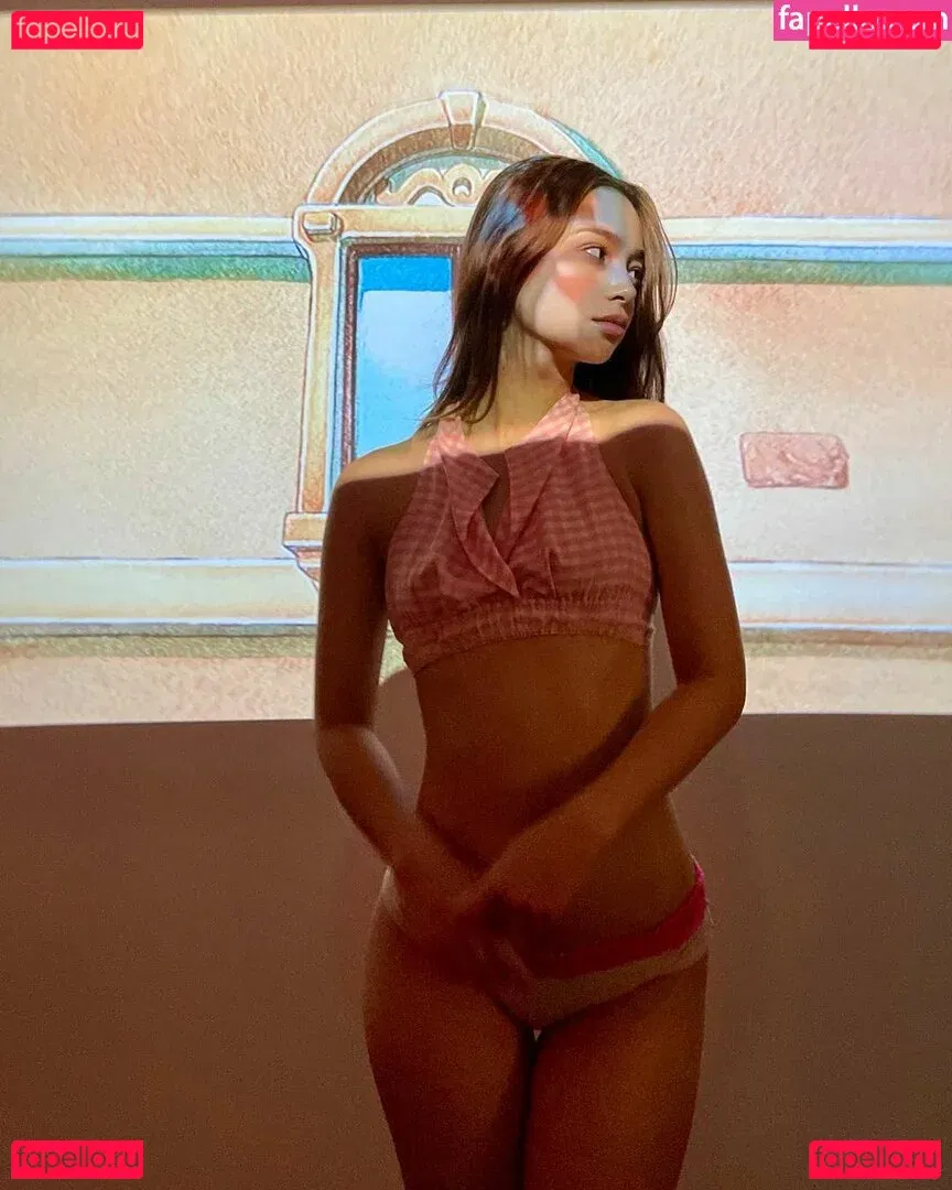 Nadia Goh Onlyfans Photo Gallery 