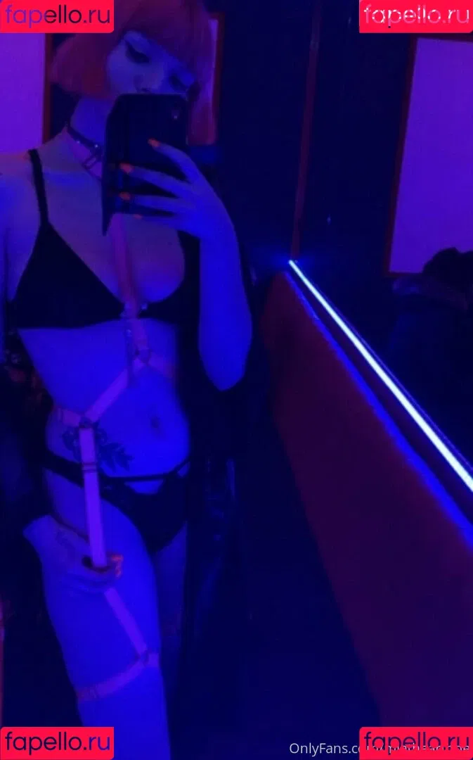 miathearthoe Onlyfans Photo Gallery 