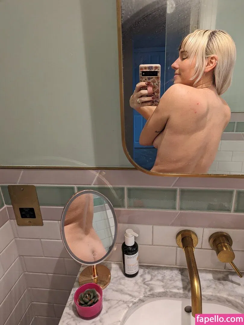 Reed Amber Onlyfans Photo Gallery 