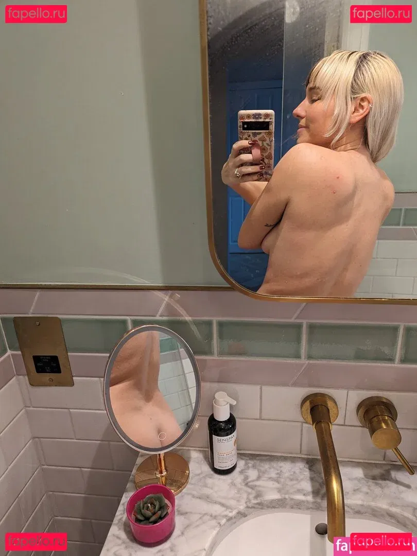 Reed Amber Onlyfans Photo Gallery 