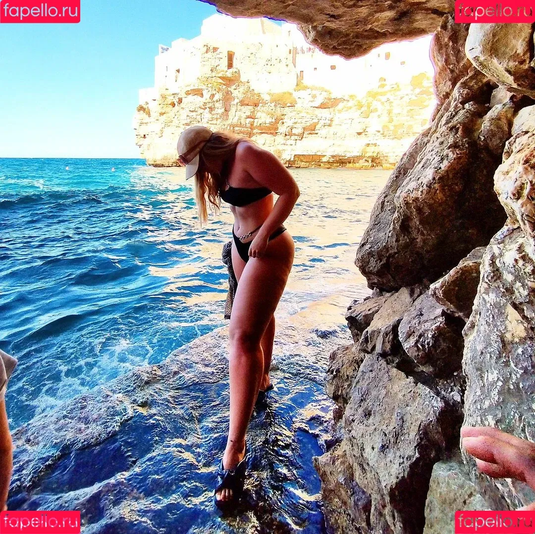 Somogyi Lányok Onlyfans Photo Gallery 