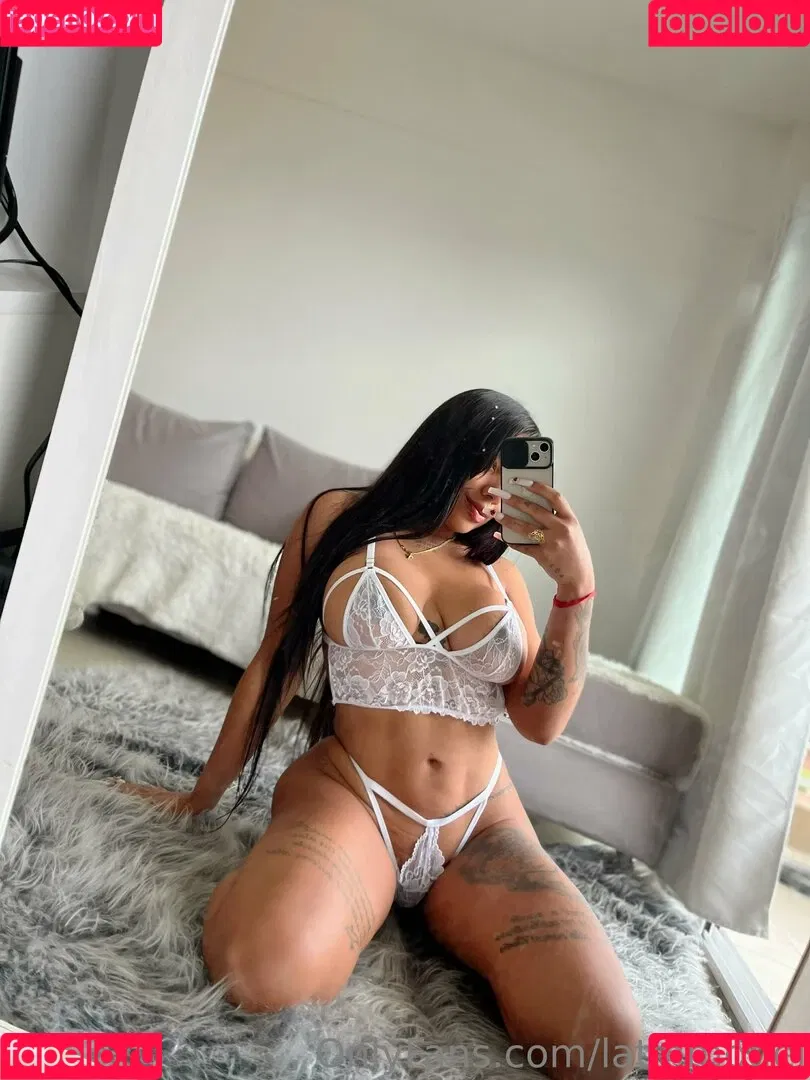 latinmodel Onlyfans Photo Gallery 