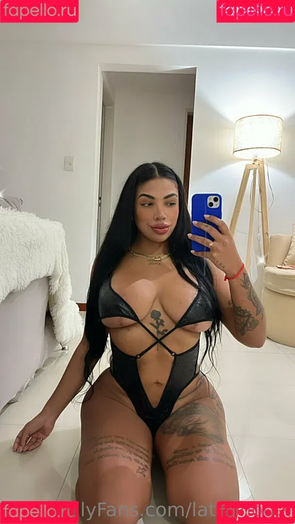 latinmodel Onlyfans Photo Gallery 