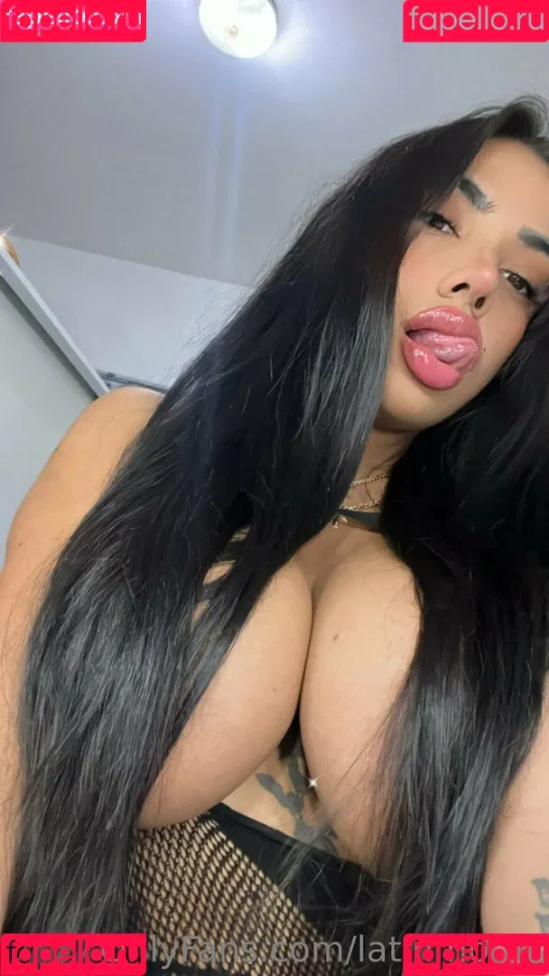 latinmodel Onlyfans Photo Gallery 