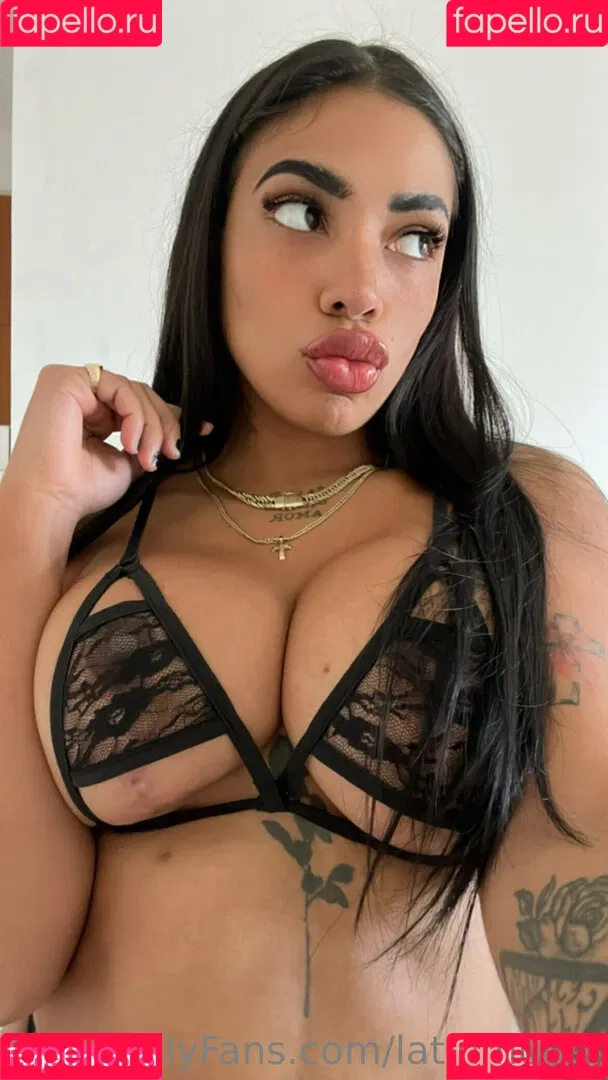 latinmodel Onlyfans Photo Gallery 