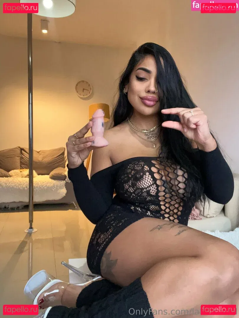 latinmodel Onlyfans Photo Gallery 