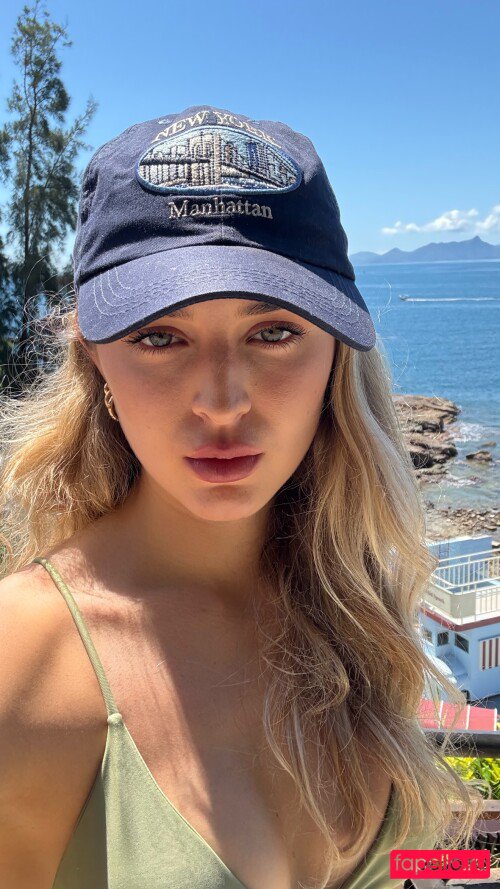 Helena Prestes Nude Onlyfans Photo 16