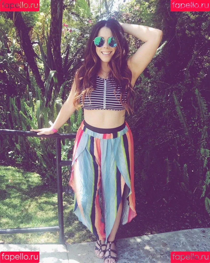 Jillian Rose Reed Onlyfans Photo Gallery 