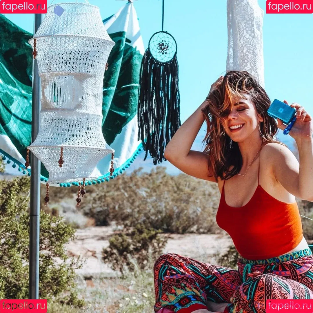 Jillian Rose Reed Onlyfans Photo Gallery 