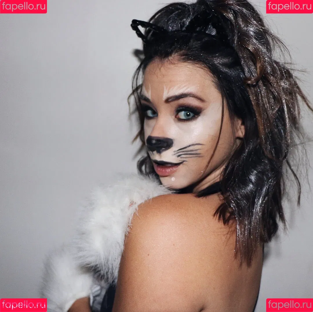 Jillian Rose Reed Onlyfans Photo Gallery 