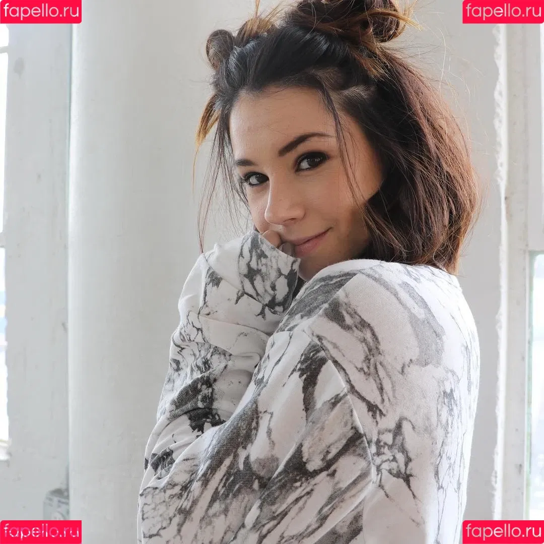 Jillian Rose Reed Onlyfans Photo Gallery 