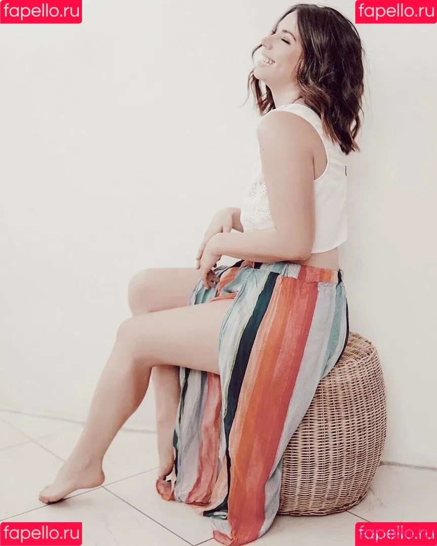 Jillian Rose Reed Onlyfans Photo Gallery 