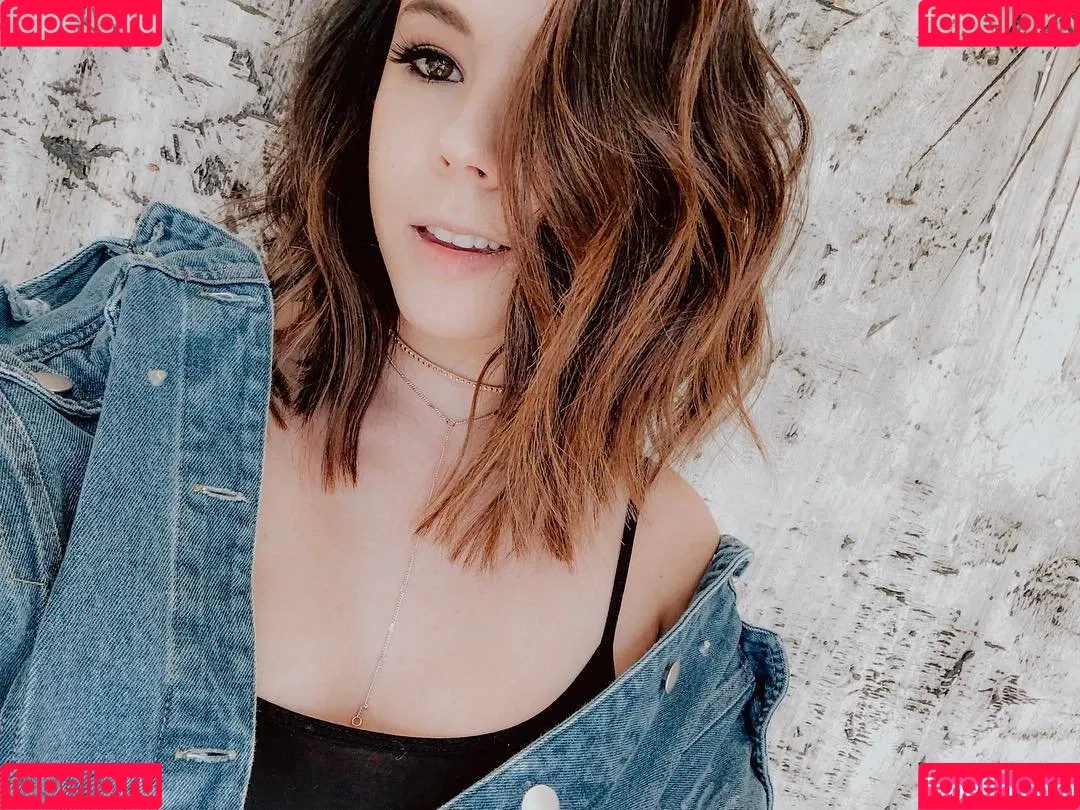 Jillian Rose Reed Onlyfans Photo Gallery 