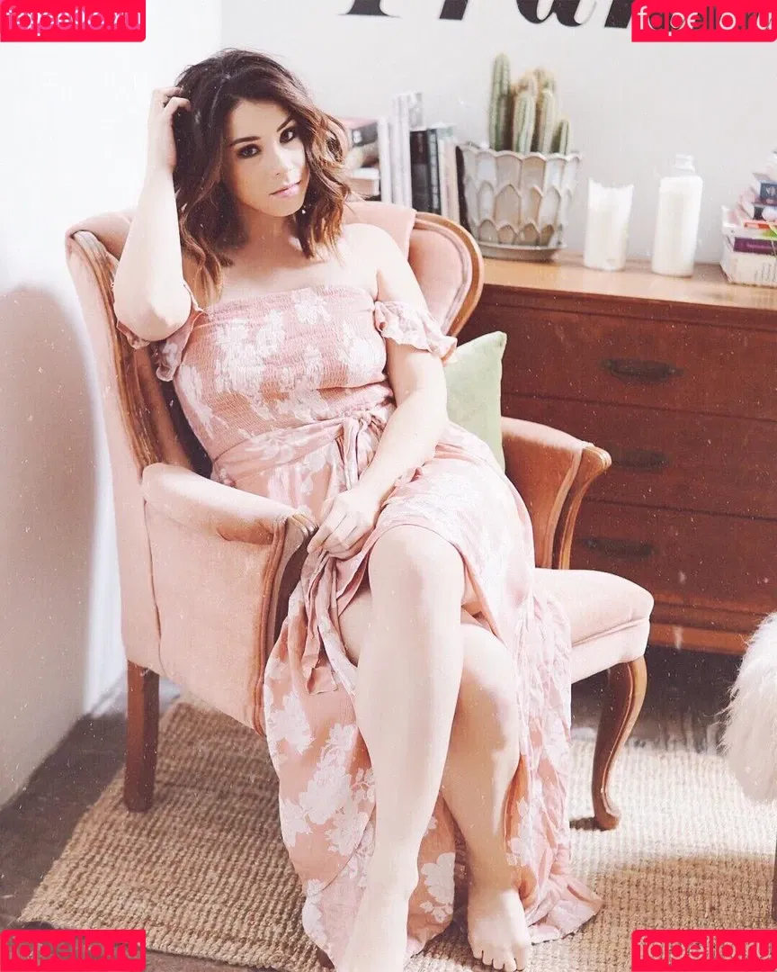 Jillian Rose Reed Onlyfans Photo Gallery 