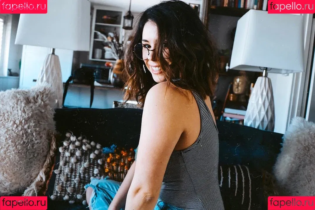 Jillian Rose Reed Onlyfans Photo Gallery 