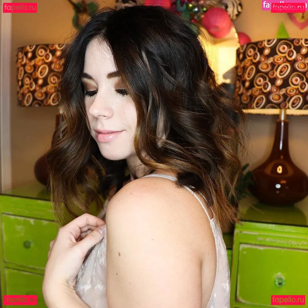 Jillian Rose Reed Onlyfans Photo Gallery 