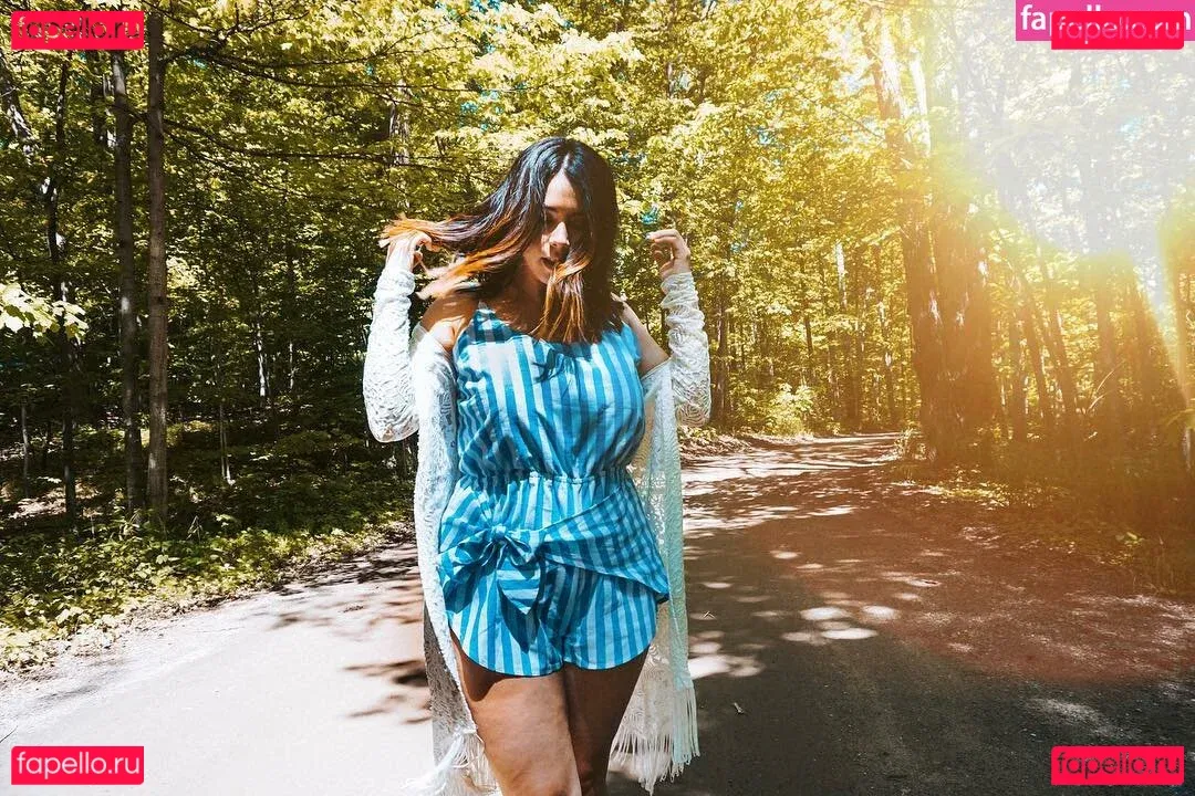 Jillian Rose Reed Onlyfans Photo Gallery 