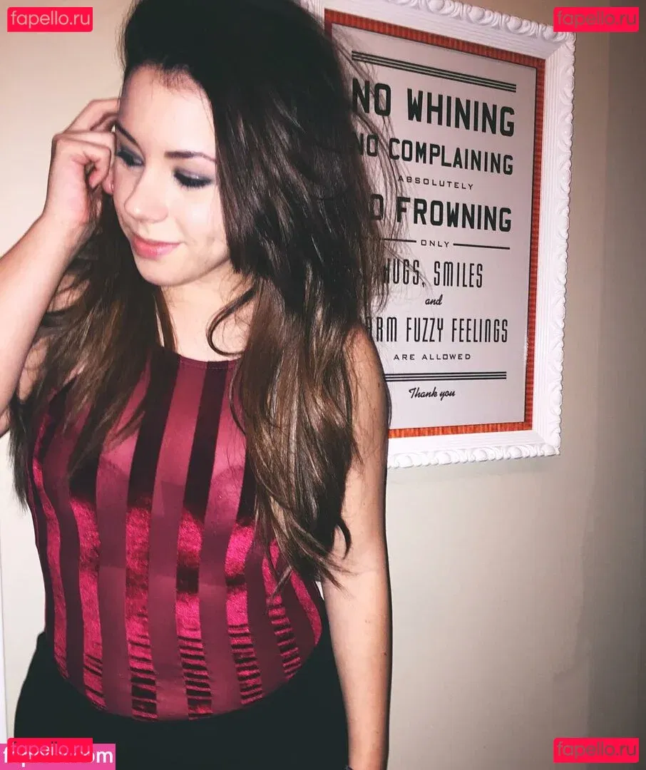 Jillian Rose Reed Onlyfans Photo Gallery 