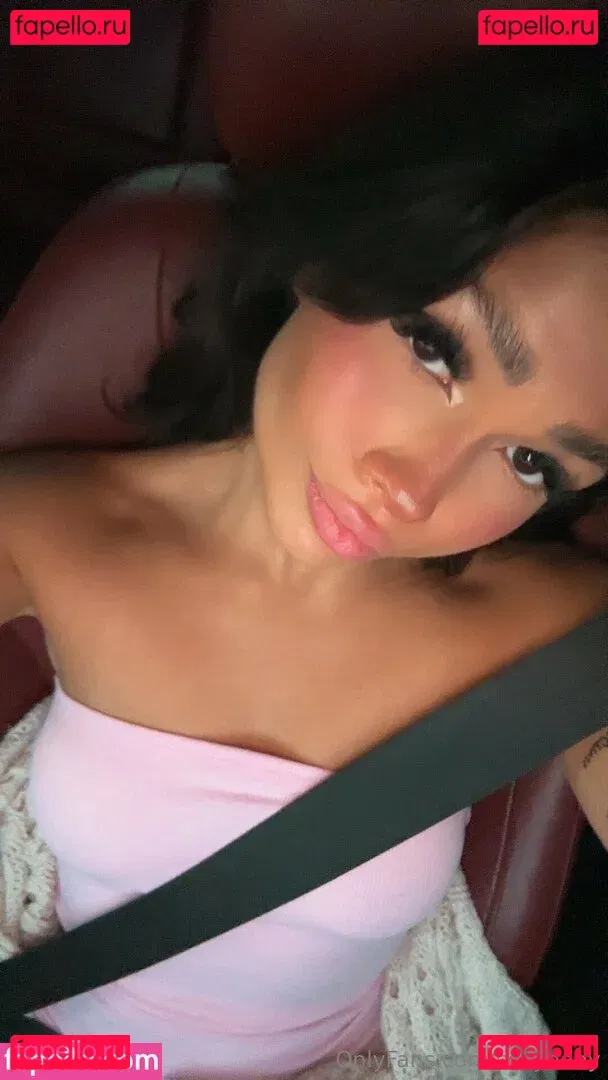 sollybaby Onlyfans Photo Gallery 