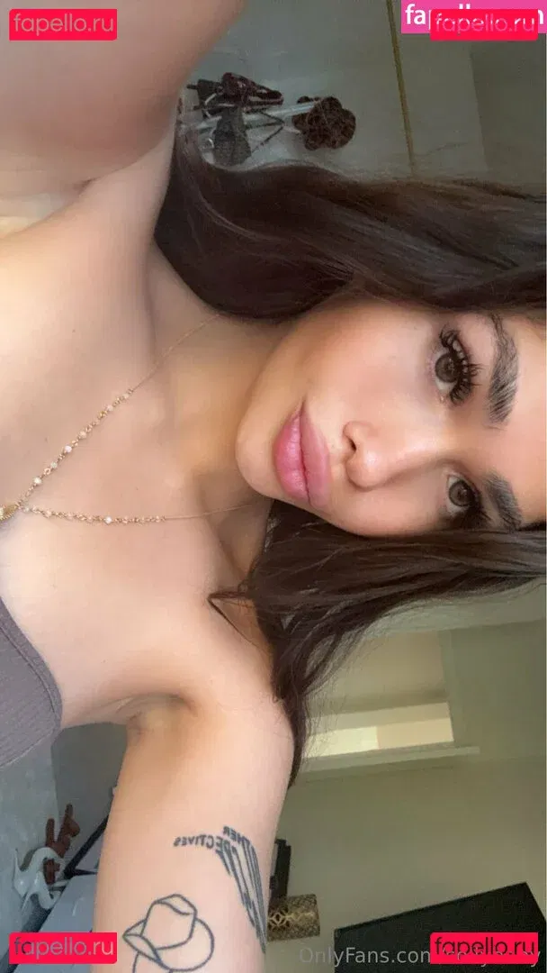 sollybaby Onlyfans Photo Gallery 