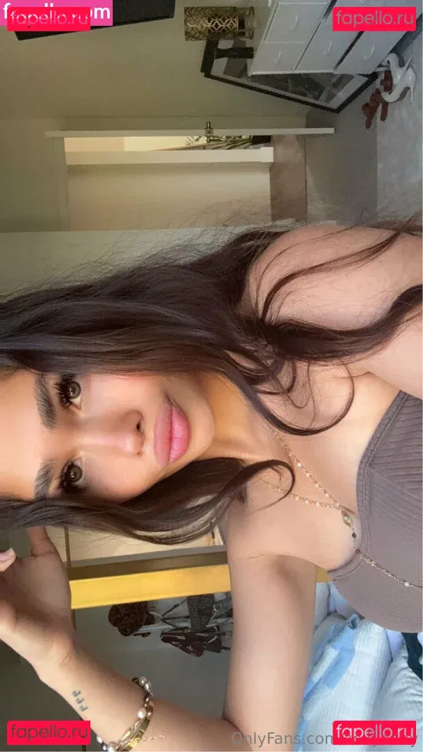 sollybaby Onlyfans Photo Gallery 