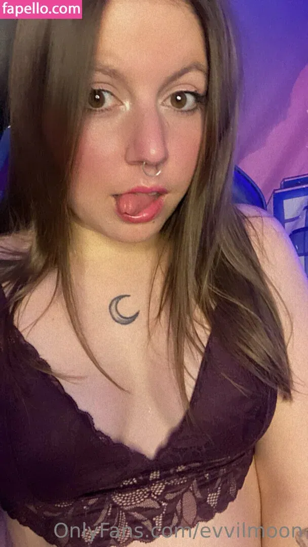 evvilmoon Onlyfans Photo Gallery 