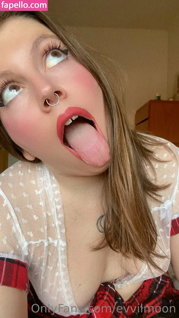 evvilmoon Onlyfans Photo Gallery 