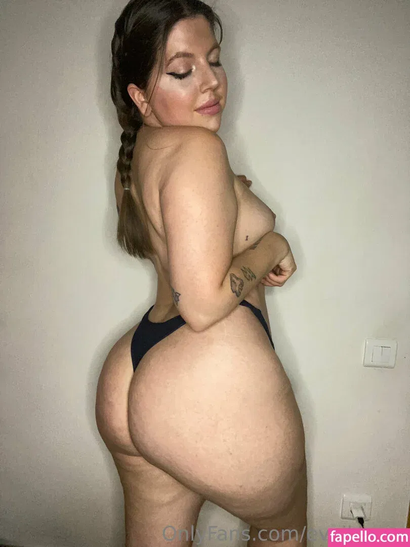 evvilmoon Onlyfans Photo Gallery 