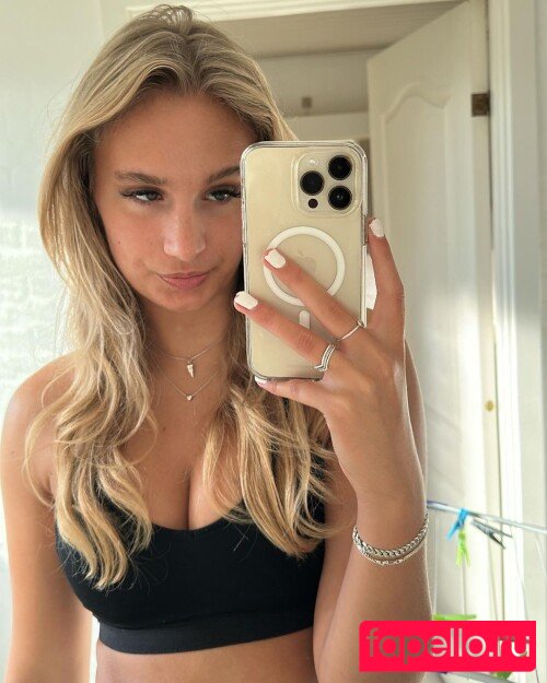 Cecilie Hoyer Onlyfans Photo Gallery 