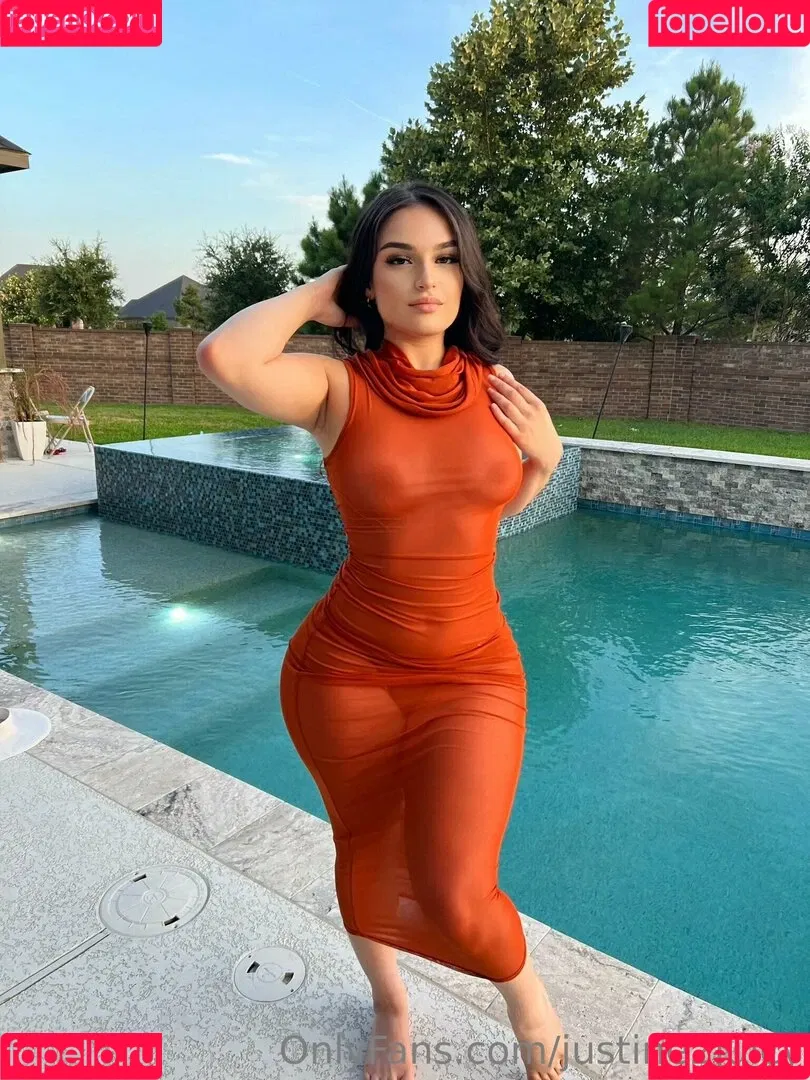 justine2juicy Onlyfans Photo Gallery 