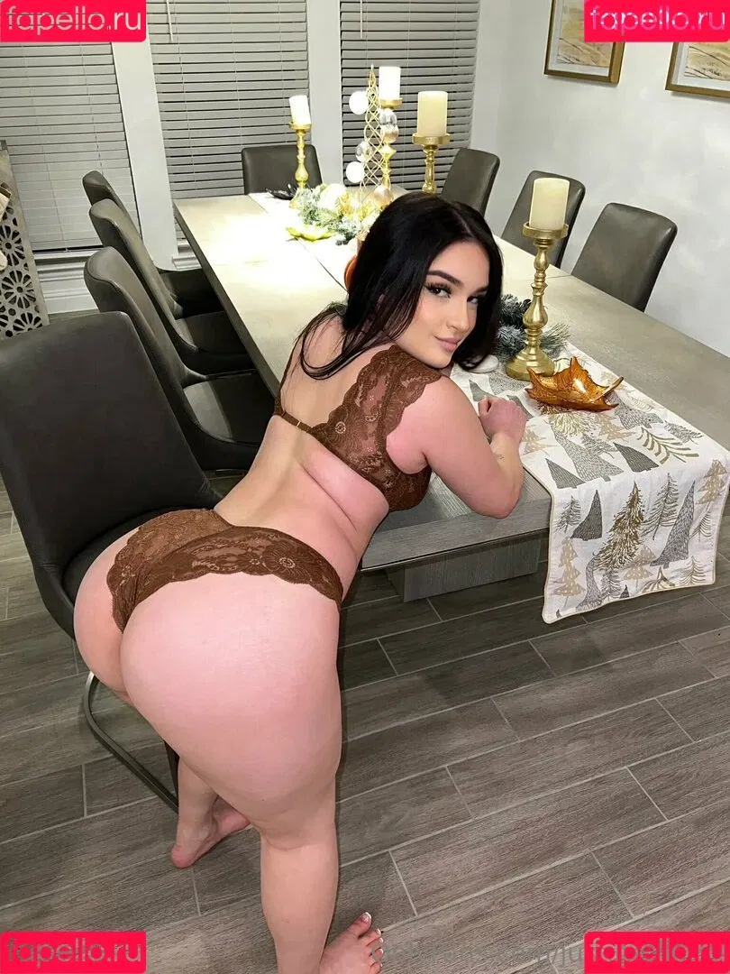 justine2juicy Onlyfans Photo Gallery 