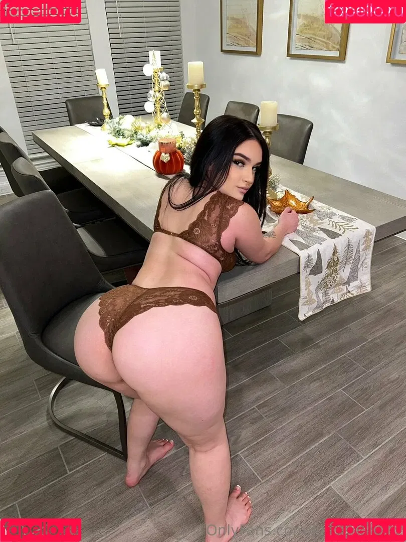 justine2juicy Onlyfans Photo Gallery 