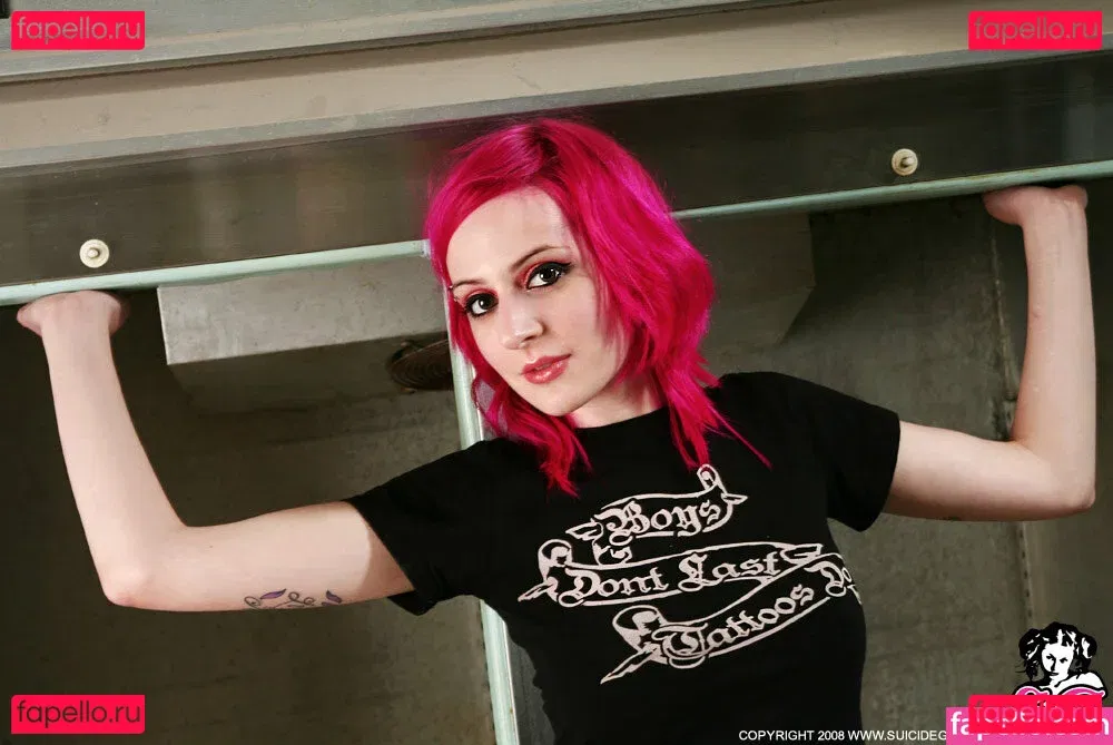 justine2juicy Onlyfans Photo Gallery 