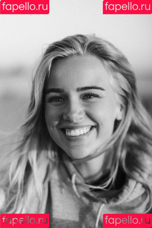 Eva Vlaardingerbroek Onlyfans Photo Gallery 