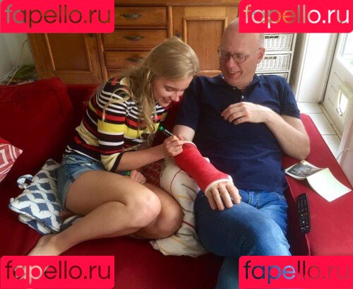 Eva Vlaardingerbroek Onlyfans Photo Gallery 